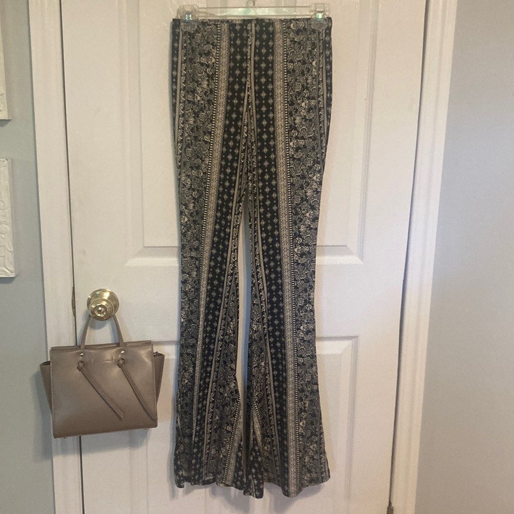 POLY & ESTHER BOHO HIPPIE JR BELL BOTTOM LEGGINGS